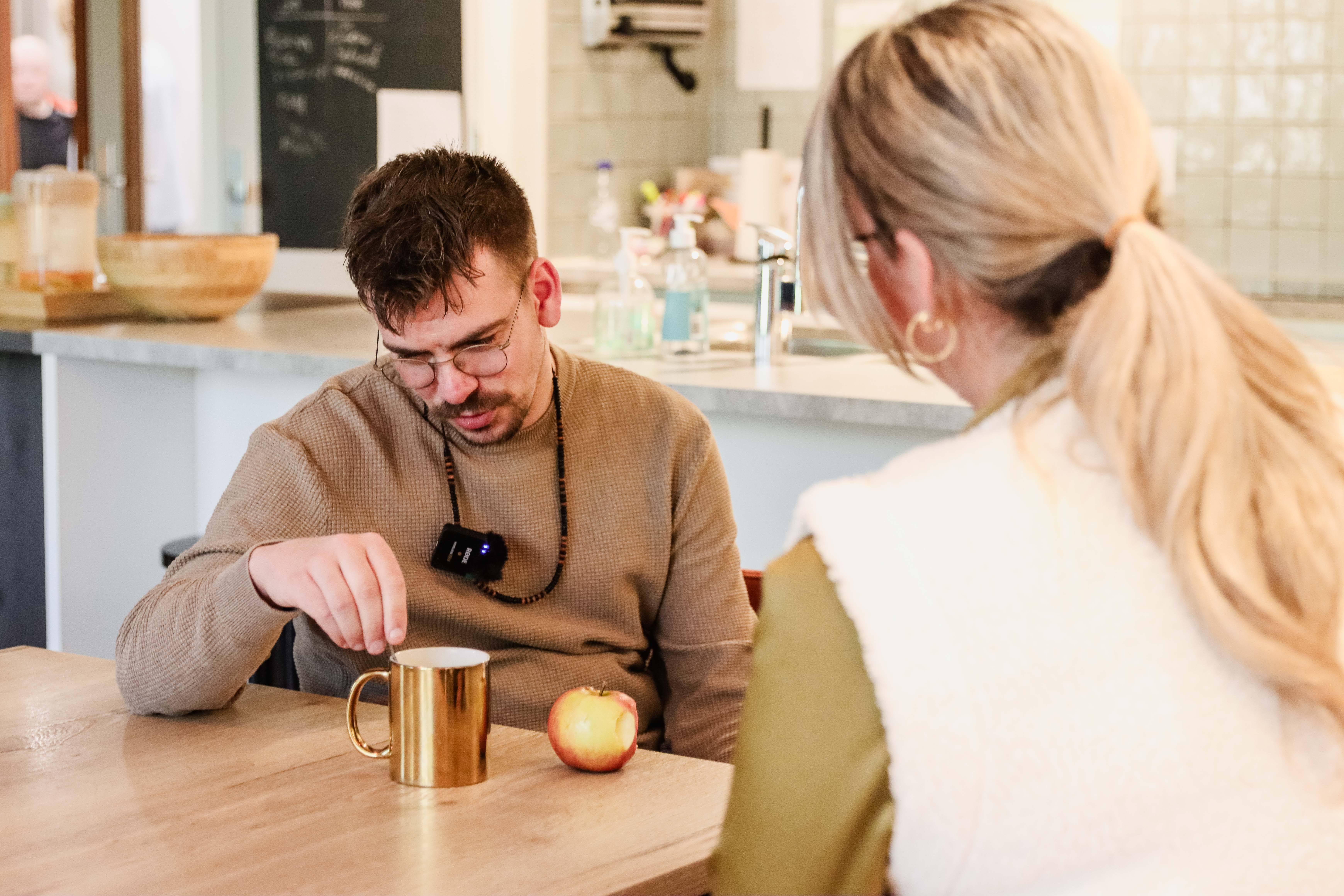 Cliënt Begeleider Koffie Drinken Stichting ZES Fittin 2025